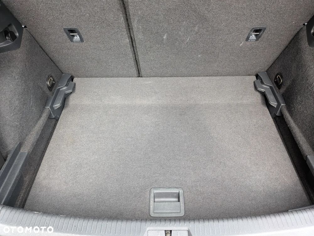 Volkswagen Golf 1.6 TDI (BlueMotion Technology) Trendline - 26