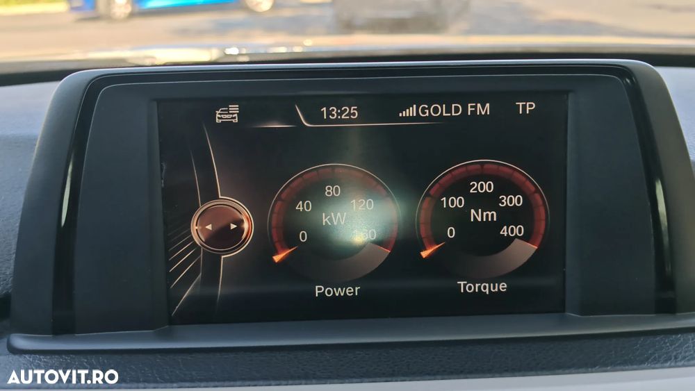BMW Seria 3 320d xDrive AT - 28