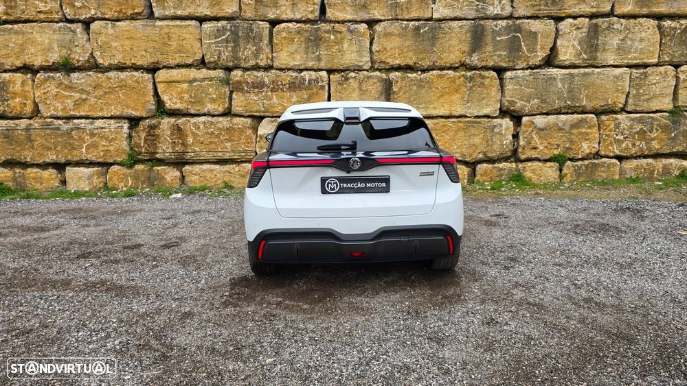 MG MG4 64 kWh Luxury - 6