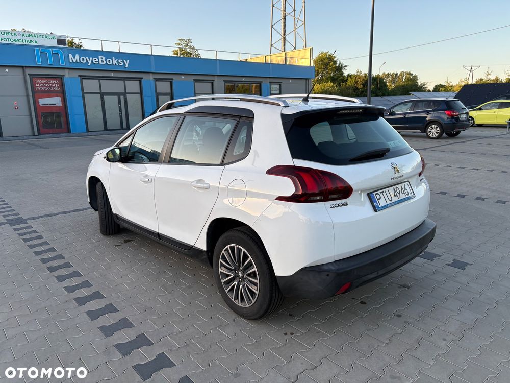 Peugeot 2008 1.2 Pure Tech Style - 3