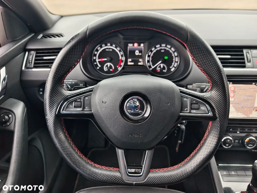 Skoda Octavia 2.0 TDI DSG RS - 12