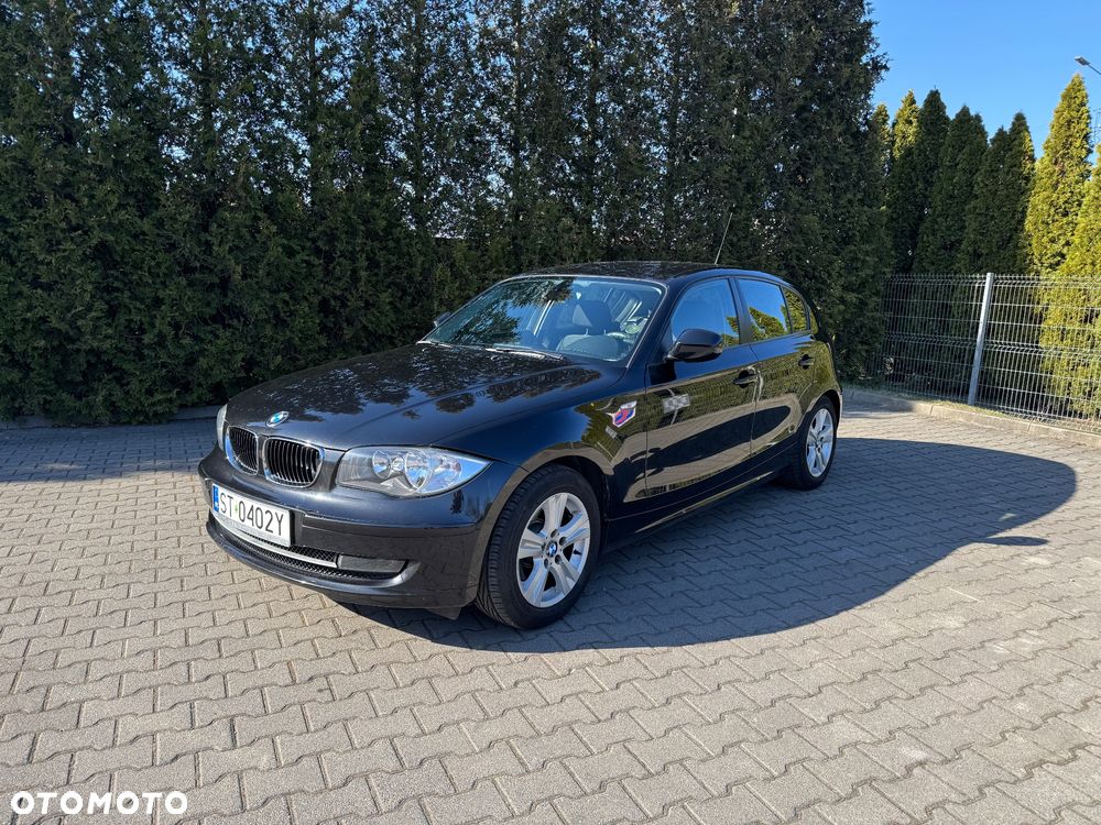 BMW Seria 1 118d DPF - 11