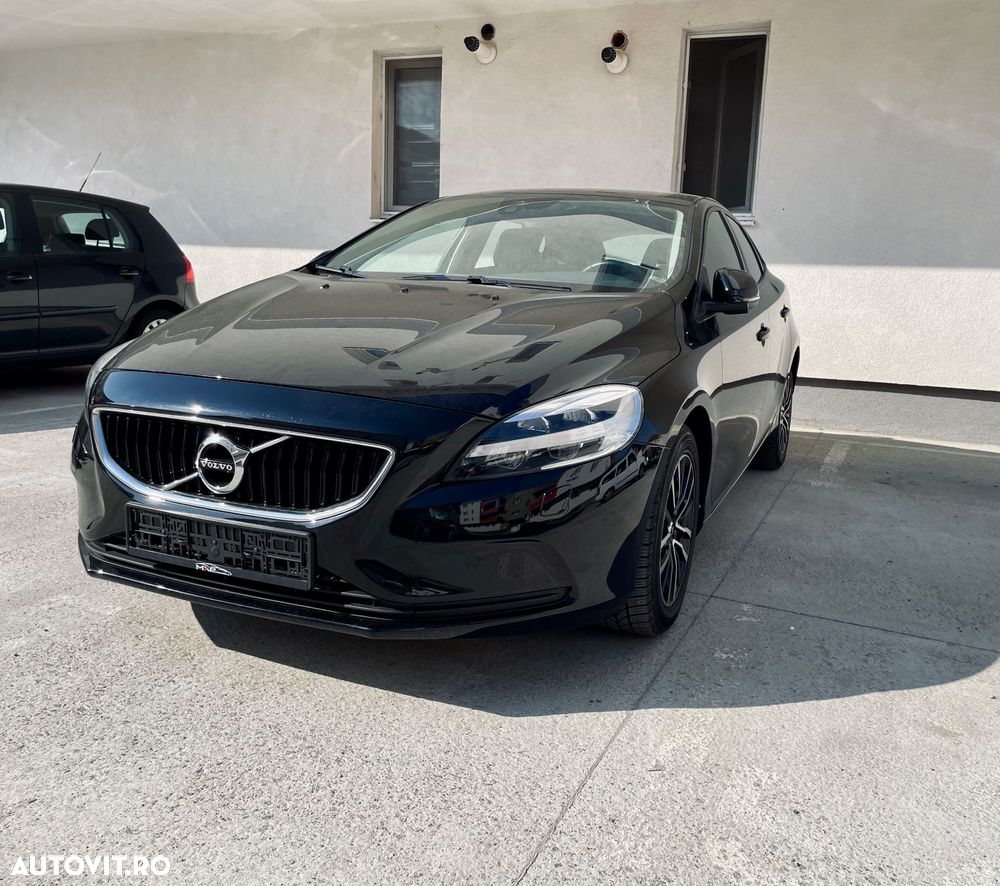 Volvo V40 D2 Aut. Momentum - 1