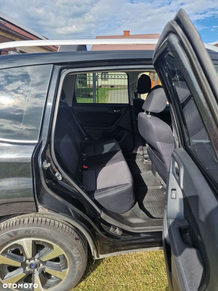 Subaru Forester 2.0 D Exclusive - 8