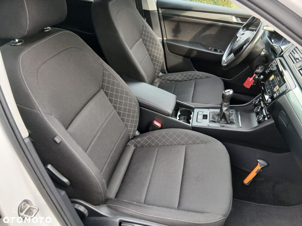 Skoda Superb 1.6 TDI Style - 35