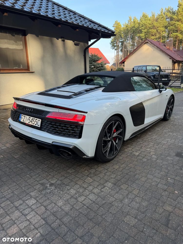 Audi R8 Spyder V10 Quattro Performance - 8