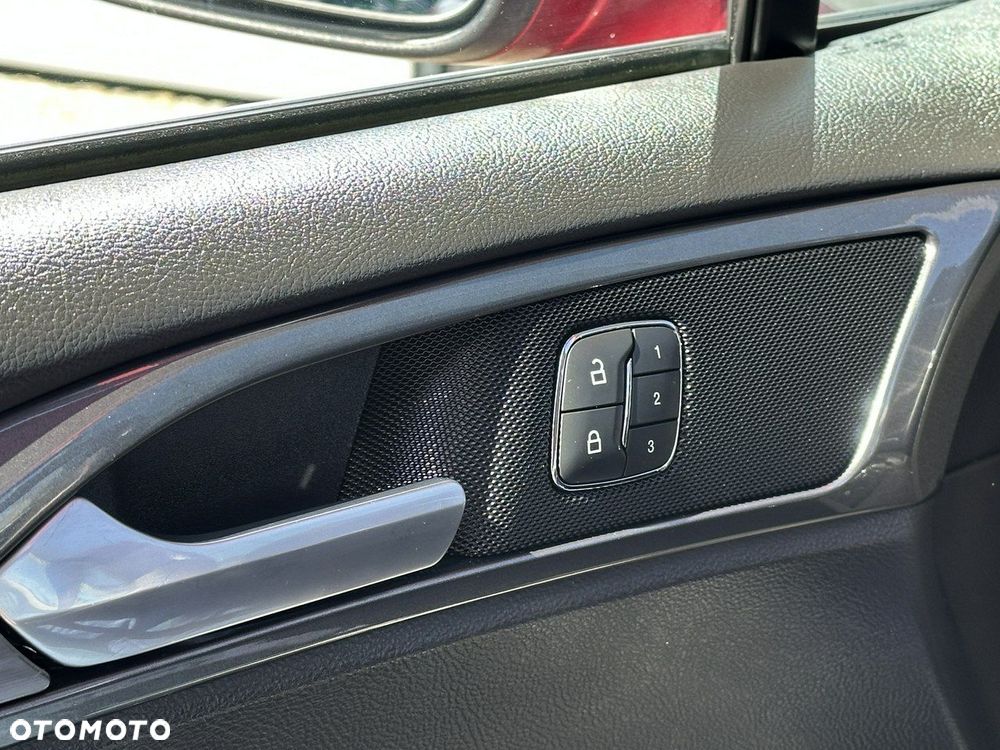 Ford Mondeo 2.0 TDCi Titanium PowerShift - 28