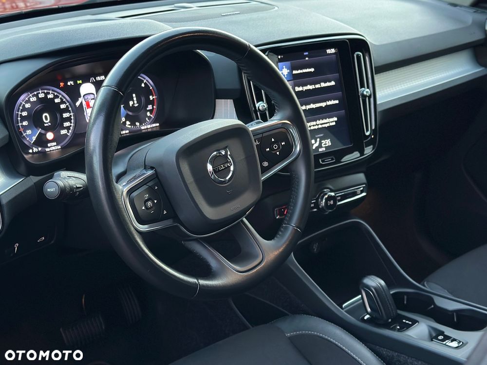 Volvo XC 40 D3 Momentum - 11