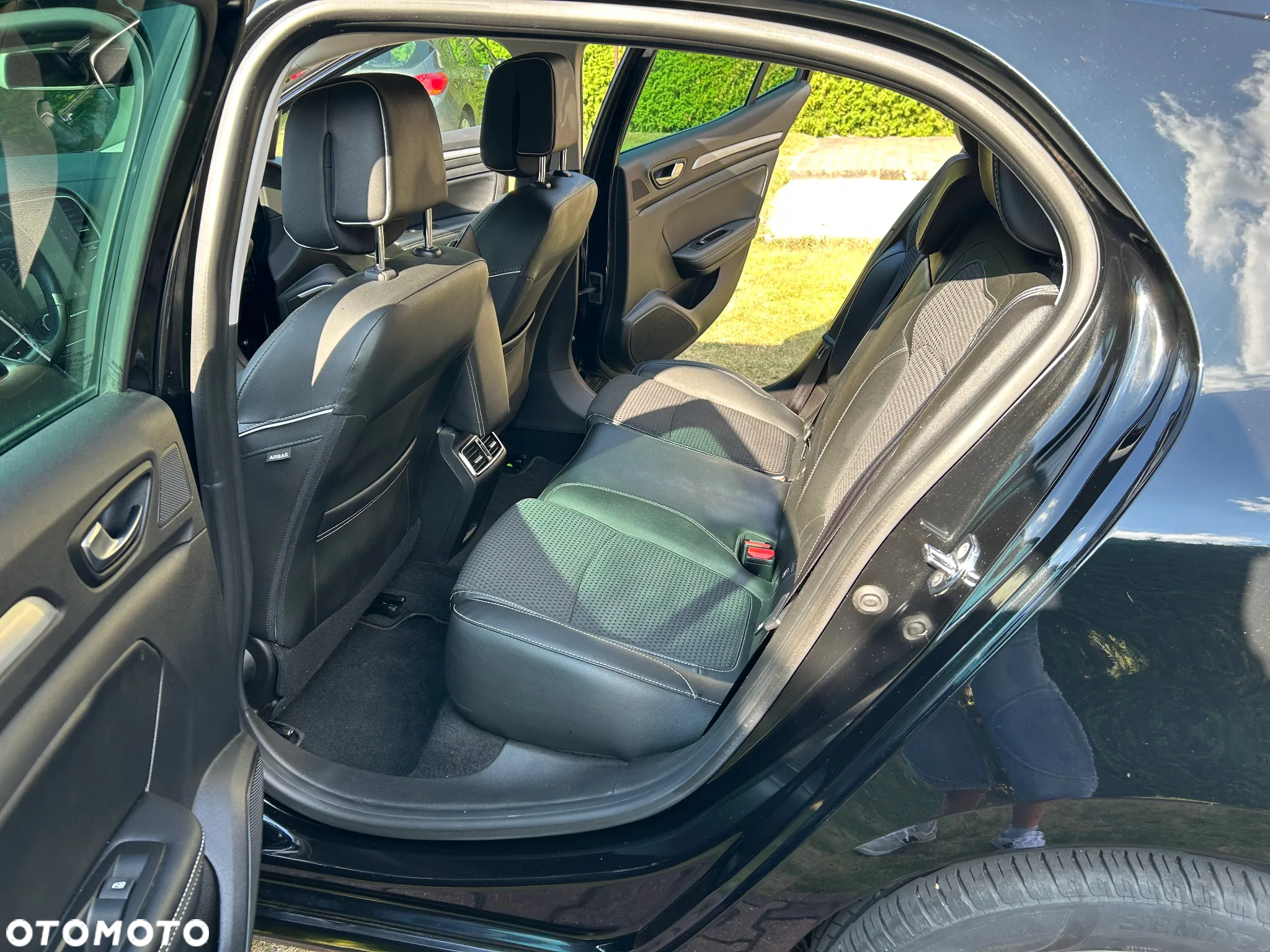 Renault Megane ENERGY TCe 130 BOSE EDITION - 19