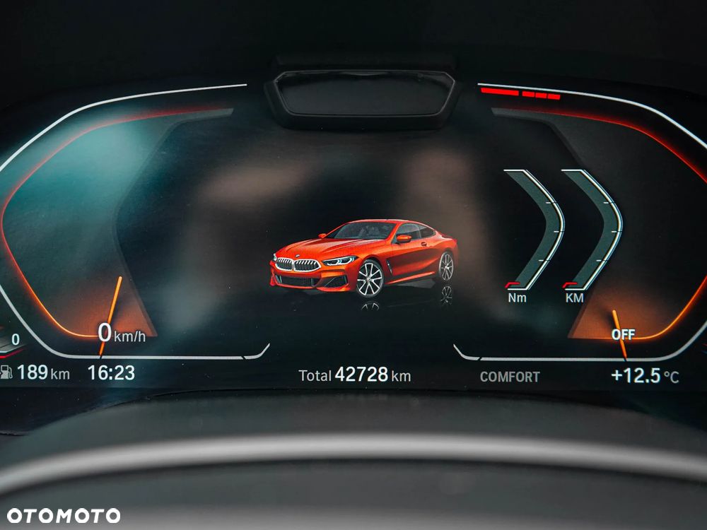 BMW Seria 8 - 35