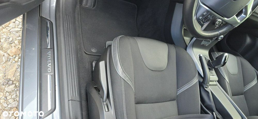 Volvo V40 - 15