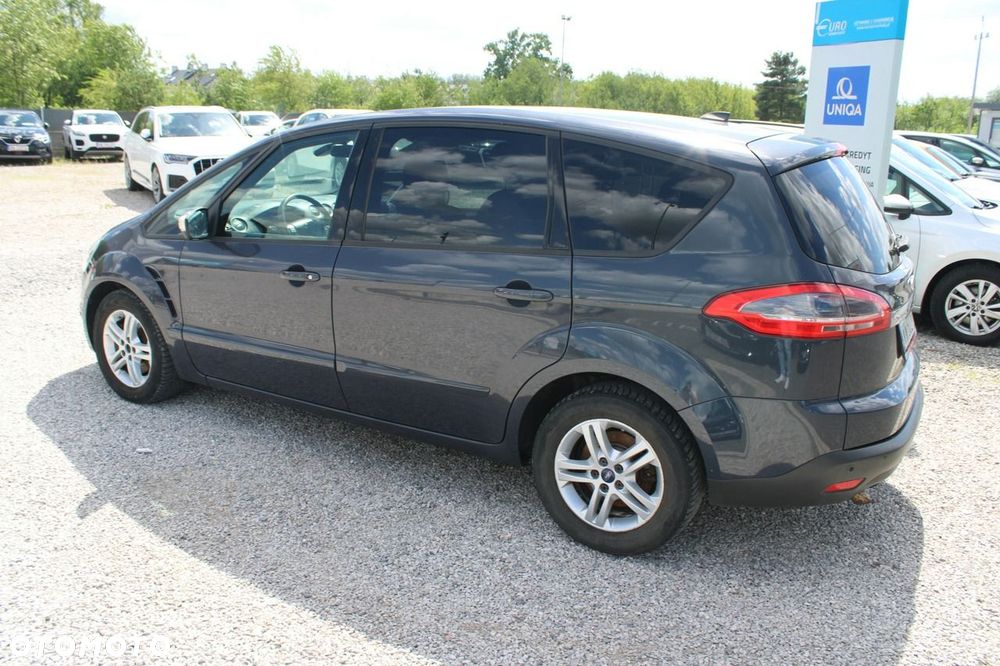 Ford S-Max - 9