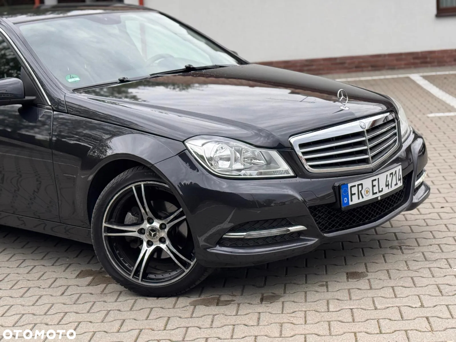 Mercedes-Benz Klasa C 180 CGI BlueEFFICIENCY - 5