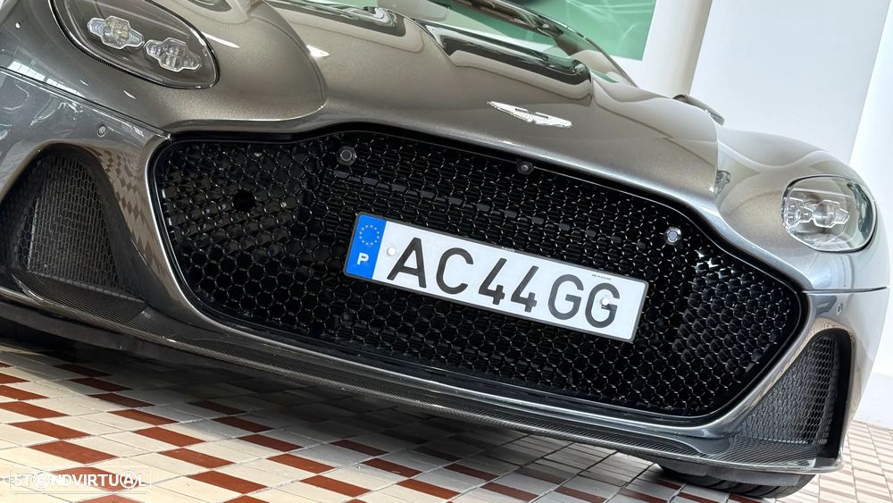 Aston Martin DBS Volante Superleggera - 14