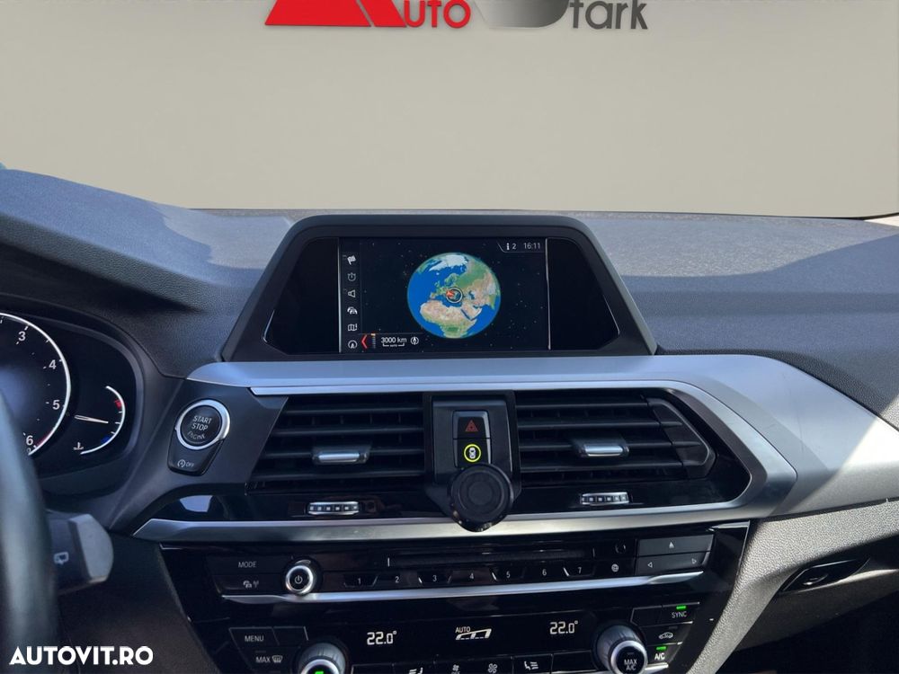 BMW X3 sDrive18d AT MHEV - 30