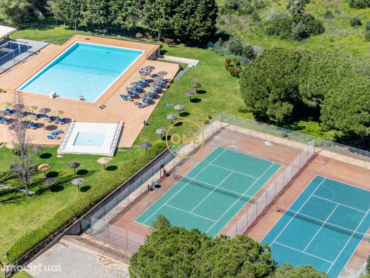 T2 com Vista Mar | Condomínio com Piscina | Estacionamento + Arrecada - Grande imagem: 3/32