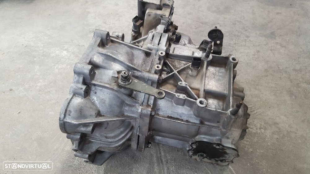 CAIXA VELOCIDADES KIA MAGENTIS 2003 - 3