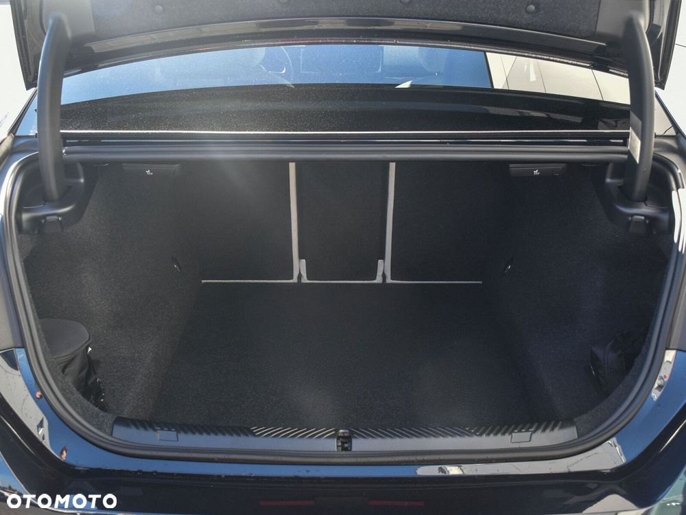 BMW Seria 5 - 32