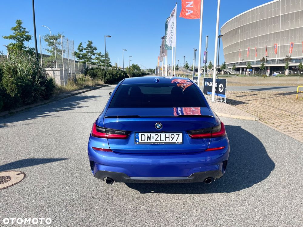 BMW Seria 3 320d xDrive mHEV M Sport sport - 4