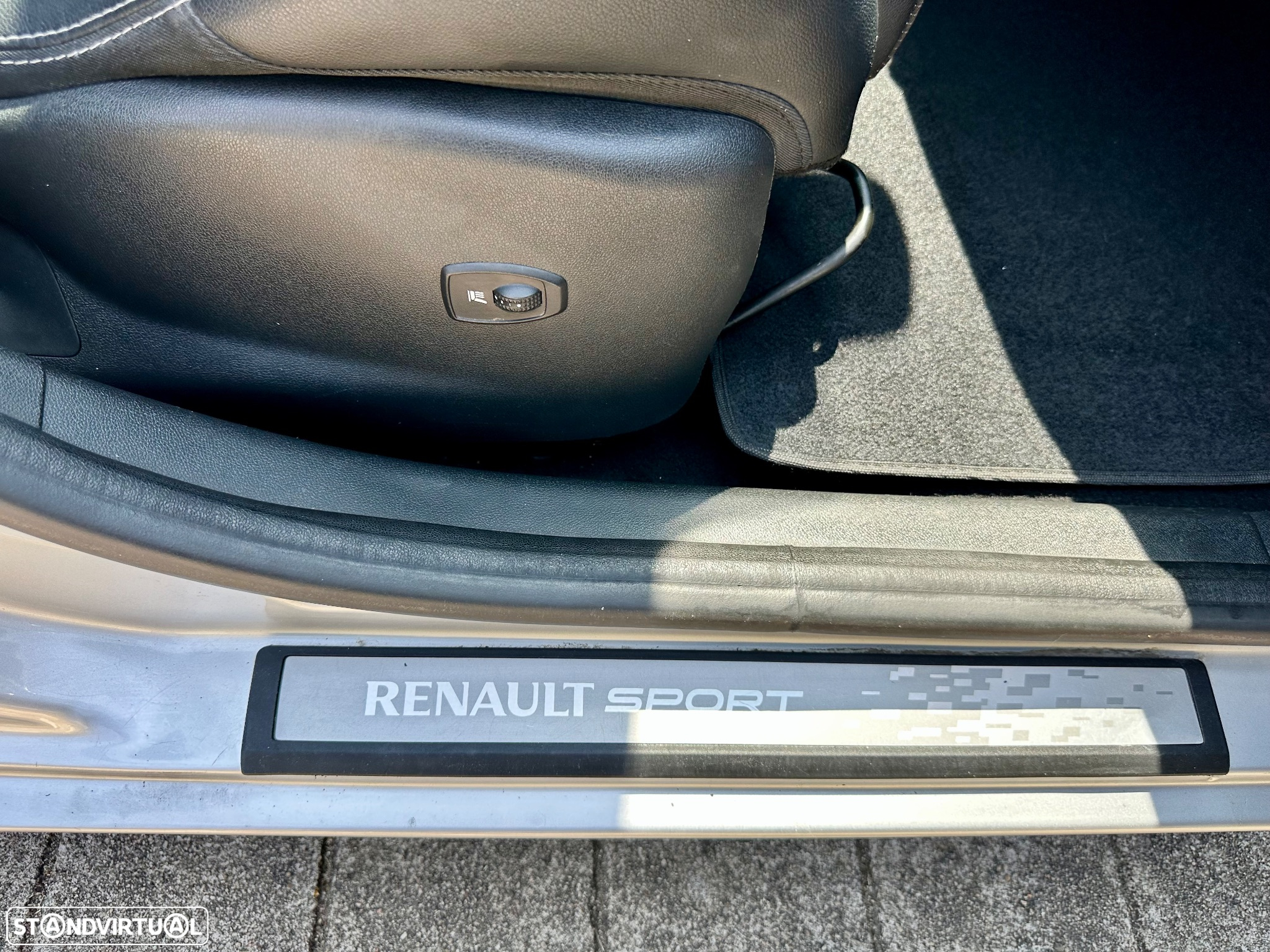 Renault Mégane Sport Tourer 1.5 dCi GT Line - 40
