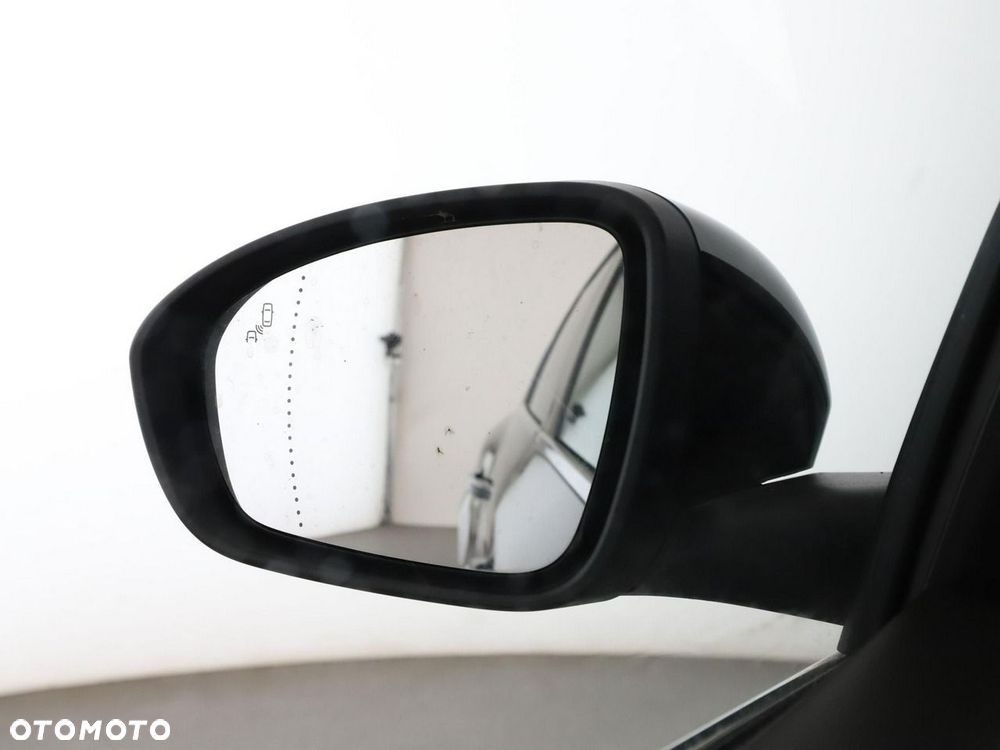 Renault Megane ENERGY TCe 165 EDC BOSE EDITION - 40