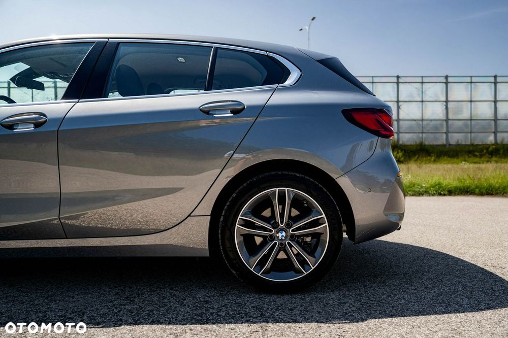 BMW Seria 1 118i Sport Line - 12