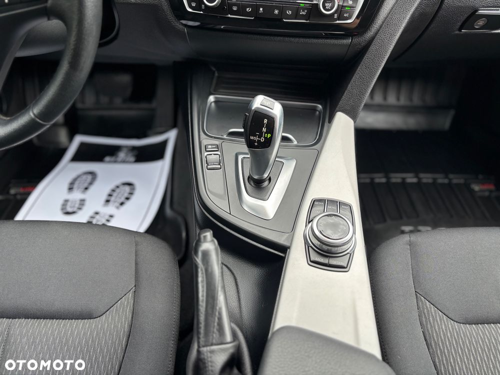 BMW Seria 3 318d Advantage - 12