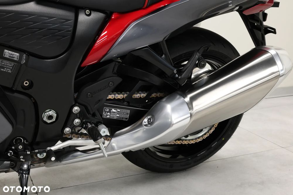 Suzuki GSX - 37