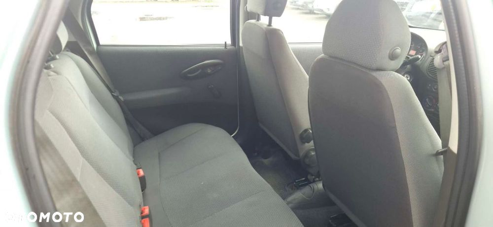 Fiat Punto - 9