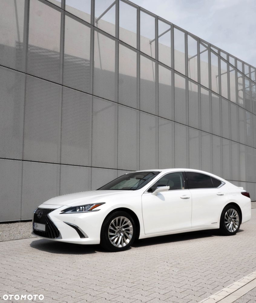 Lexus ES 300h Business Edition - 1