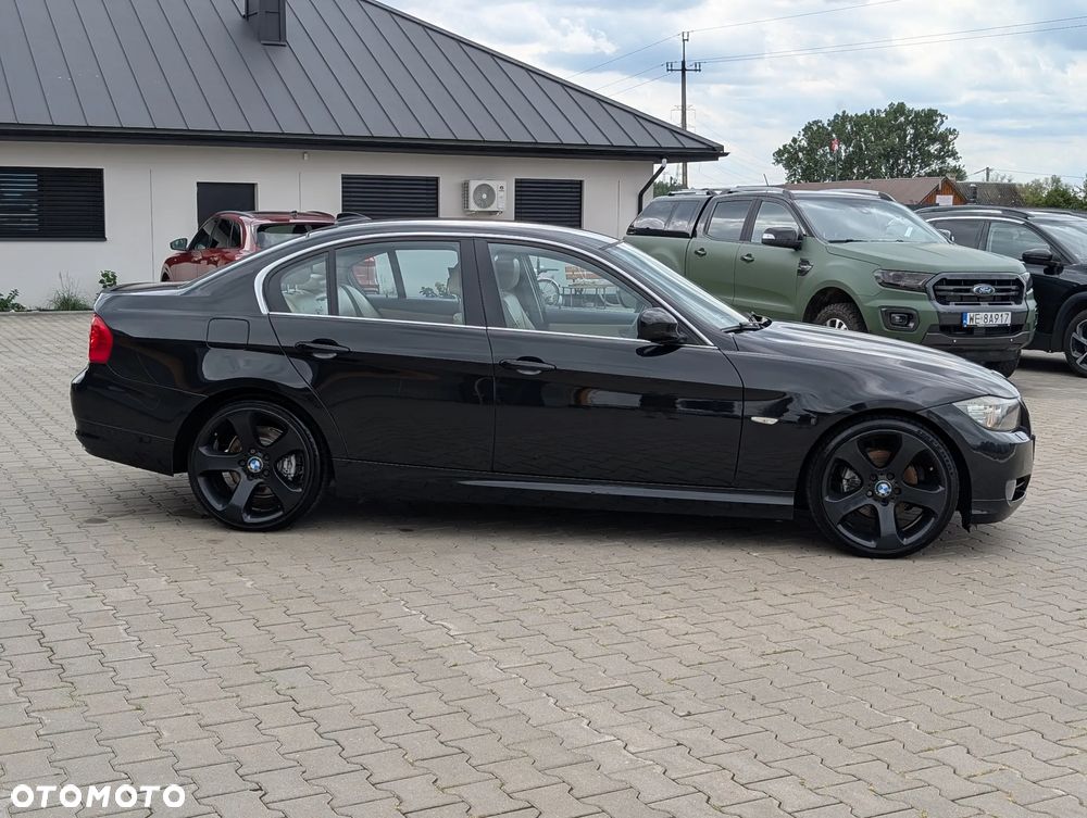 BMW Seria 3 318d Sport Line - 16