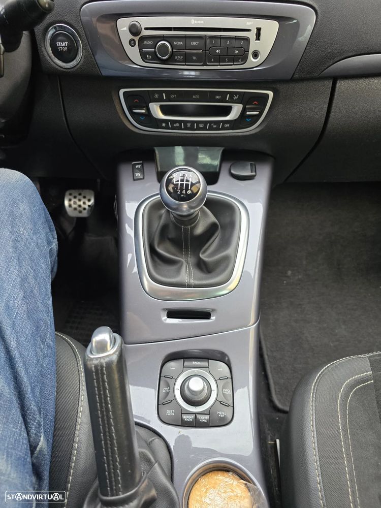 Renault Scénic XMOD 1.5 dCi Sport SS - 13