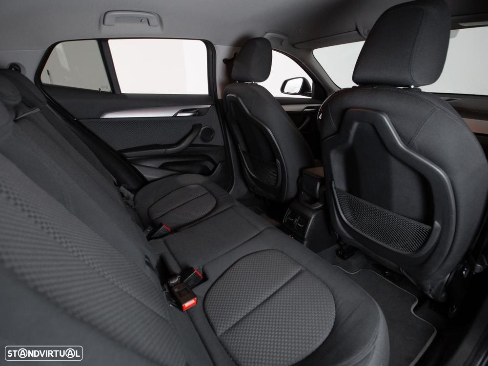 BMW X2 25 e xDrive - 11