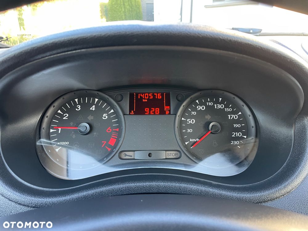 Renault Clio 1.2 16V Alize - 13