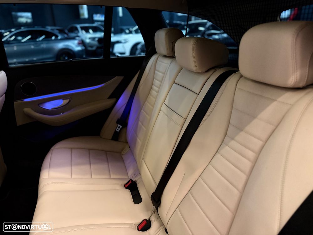 Mercedes-Benz E 300 de 9G-TRONIC Night Edition - 23