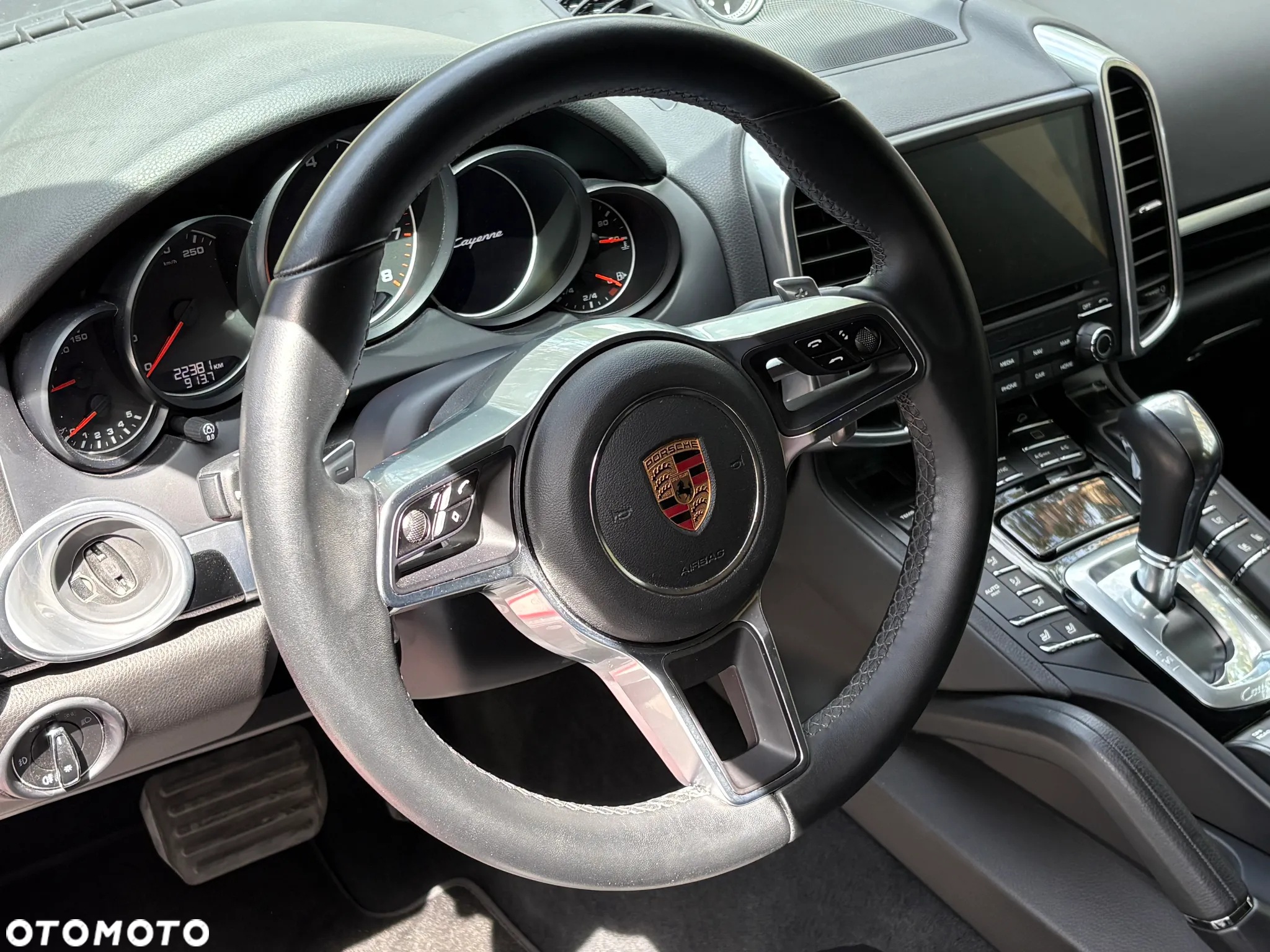 Porsche Cayenne Standard - 10