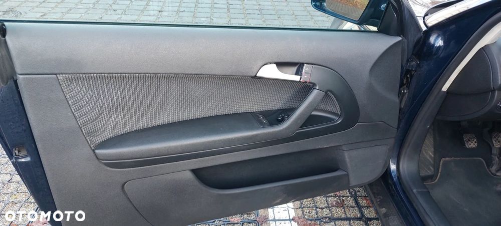 Audi A3 3-drzwiowe 1.6 Ambiente - 18