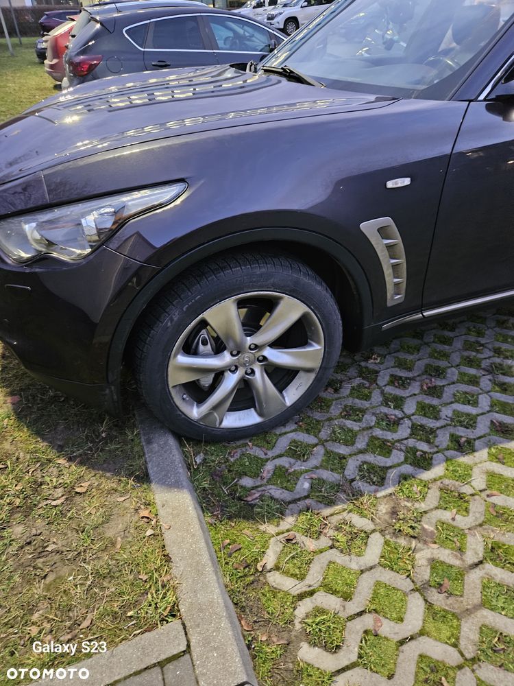 Infiniti FX FX30d S Premium - 2