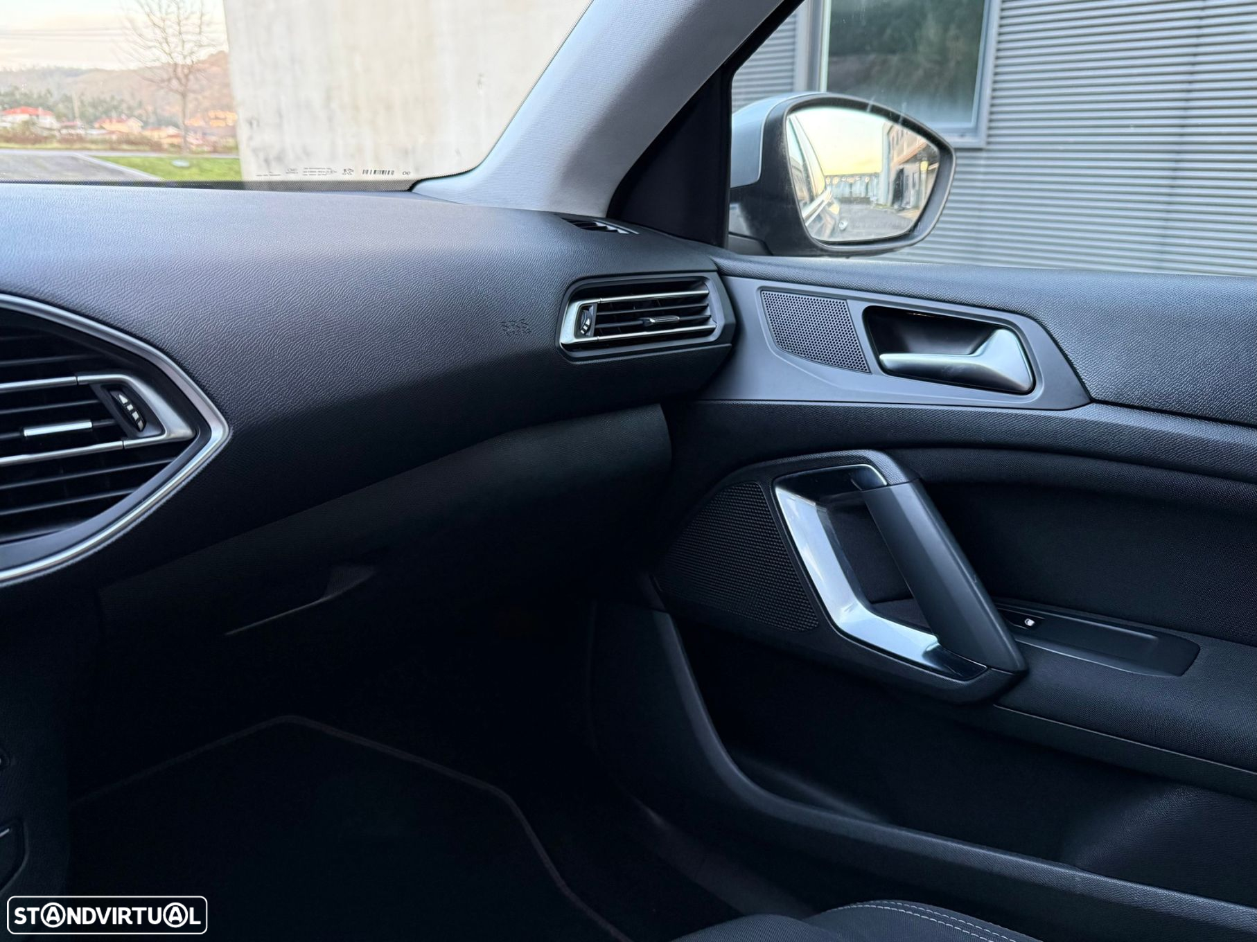 Peugeot 308 1.6 BlueHDi Allure - 16