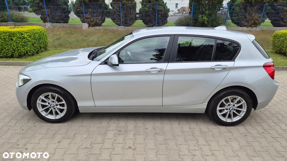 BMW Seria 1 116i Sport Line - 2