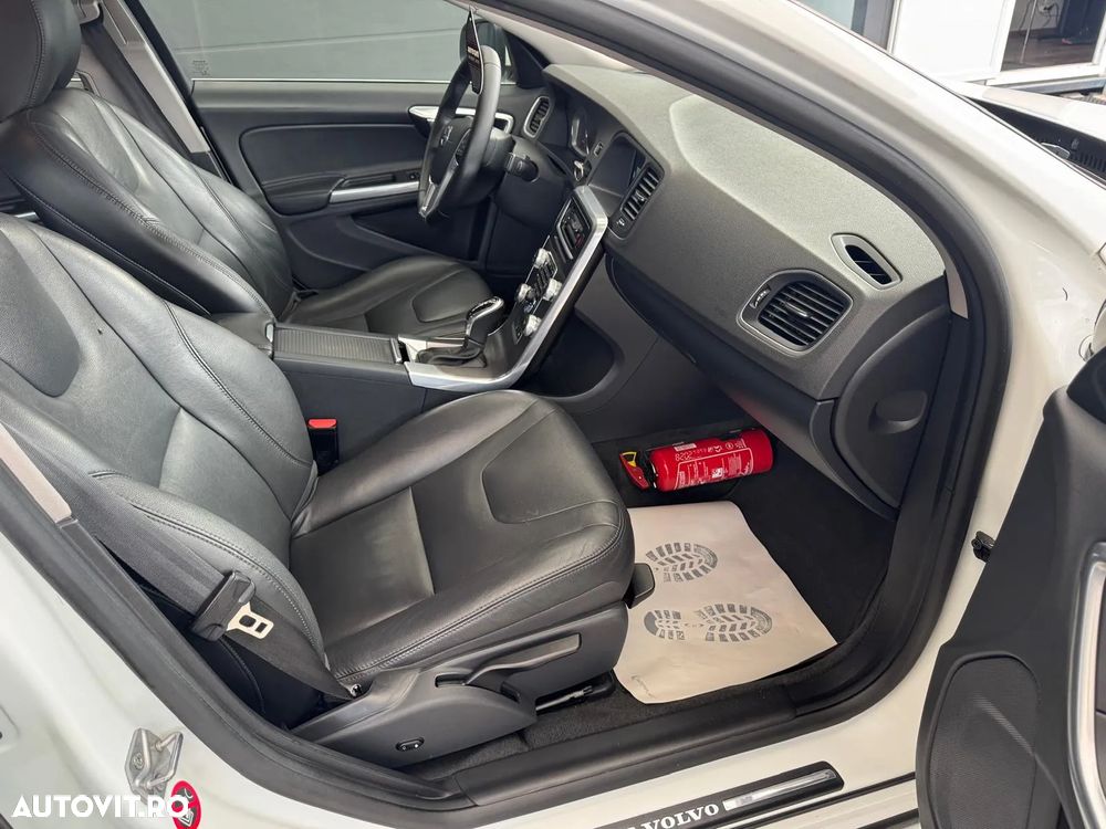 Volvo S60 T2 Geartronic Summum - 9