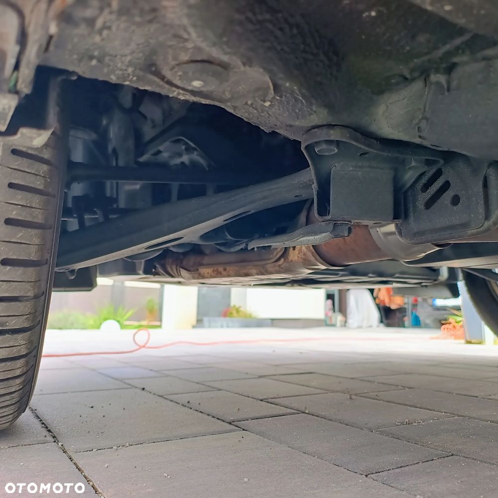 Subaru Forester 2.0 XT Comfort Lineartronic - 27