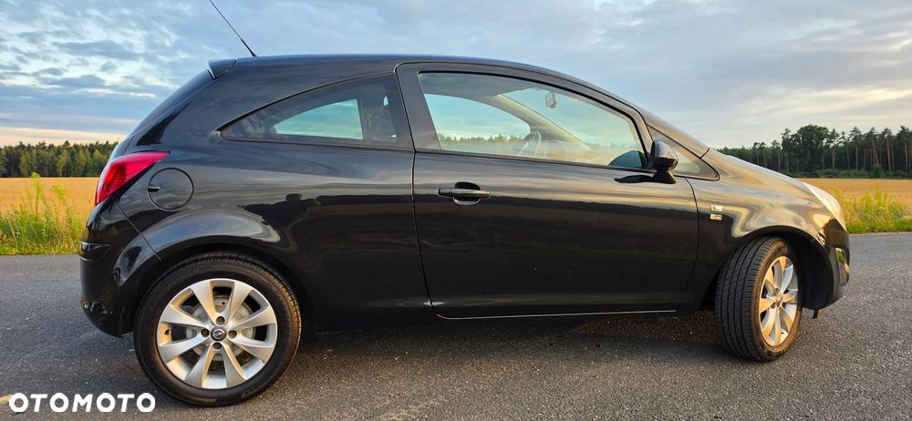 Opel Corsa 1.4 16V 150 Jahre - 5