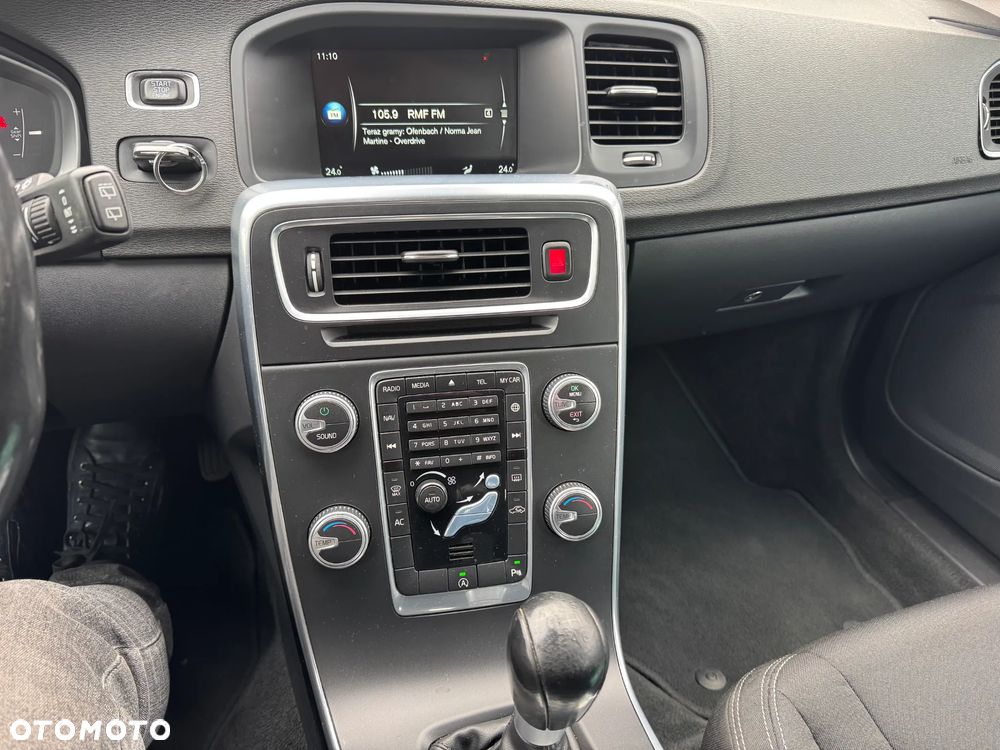 Volvo V60 D2 Kinetic - 17