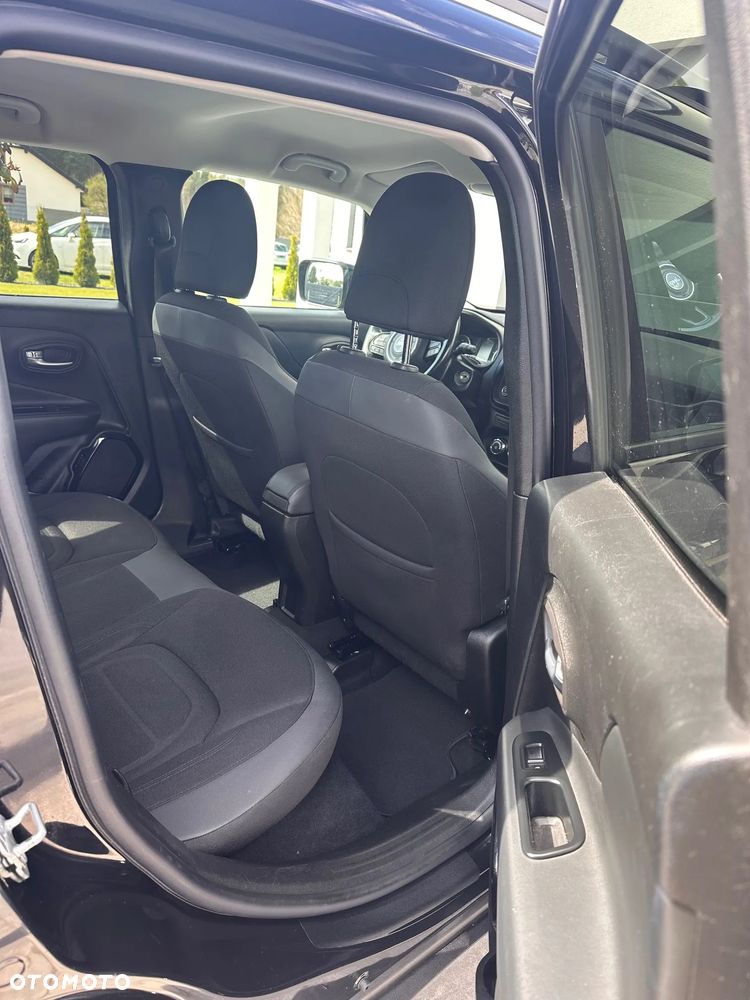 Jeep Renegade - 13