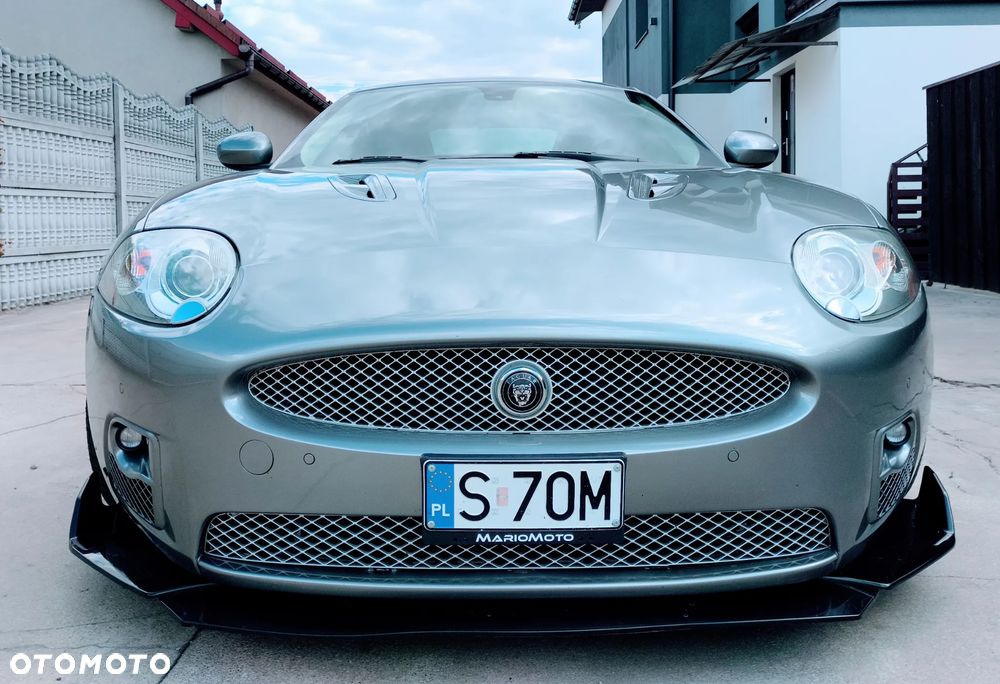Jaguar XK XKR - 11
