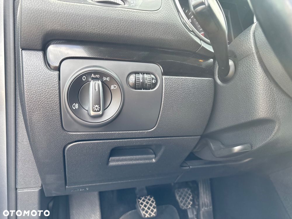 Volkswagen Golf 1.6 TDI DPF BlueMotion Technology Comfortline - 15