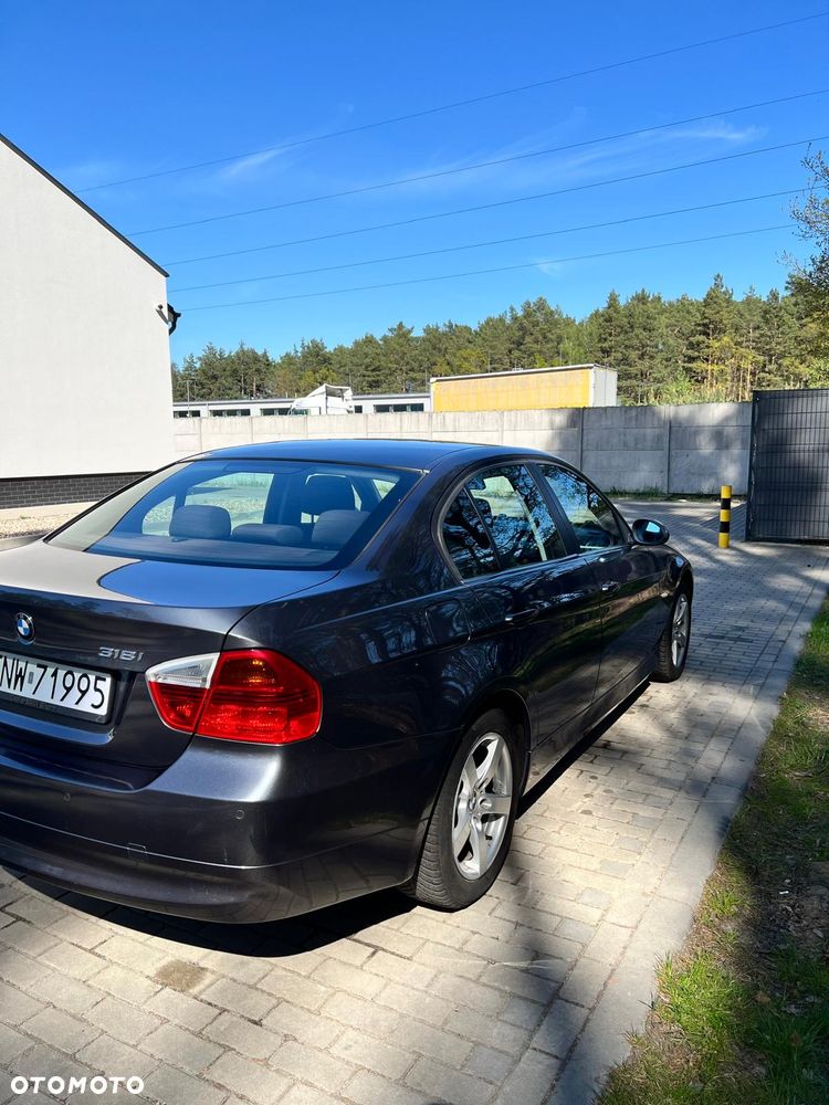 BMW Seria 3 318i - 7