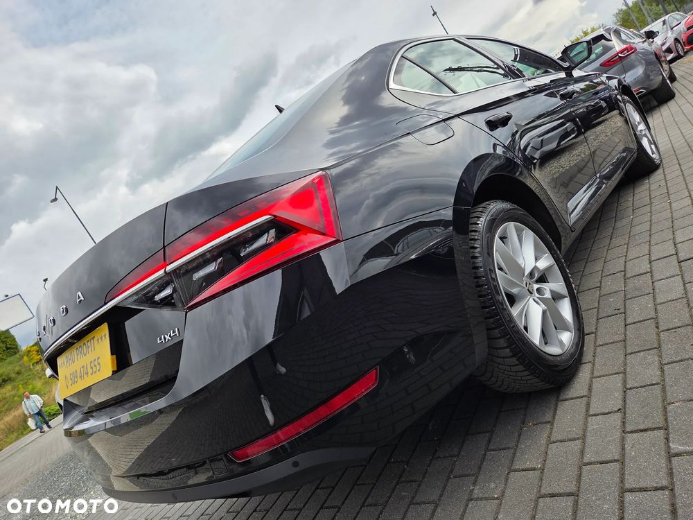 Skoda Superb 2.0 TDI 4x4 Ambition DSG - 8