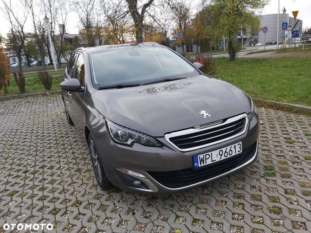 Peugeot 308 1.6 e-HDi Allure S&S - 4